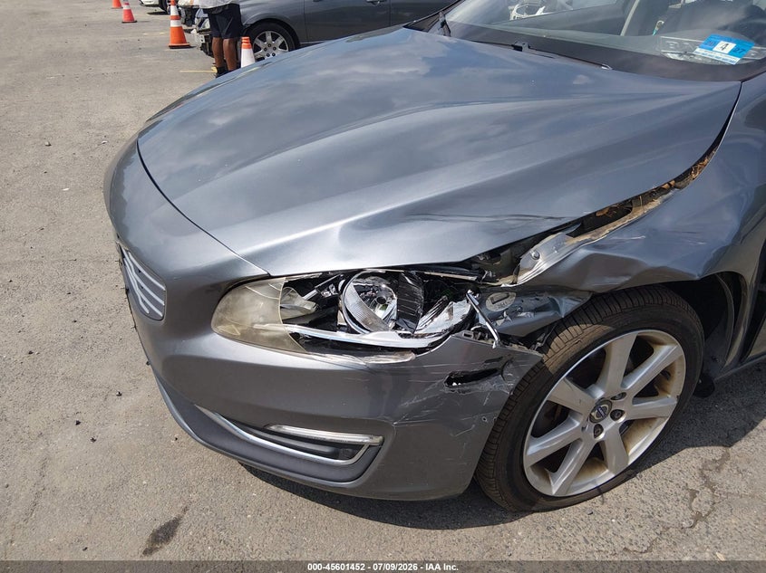 2016 Volvo S60 VIN YV126MFK2G2406751 IAAI salvage auction — LEFT FRONT, Salvage Title, sold $675 on 2026-07-30 (photo 6)