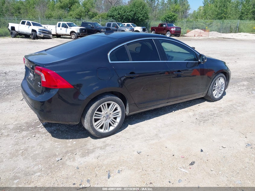 2011 Volvo S60 VIN YV1902FH8B2005111 IAAI salvage auction — FRONT END, Junk Bill Of Sale Mv2459 (Wisconsin), sold $275 on 2026-07-30 (photo 4)