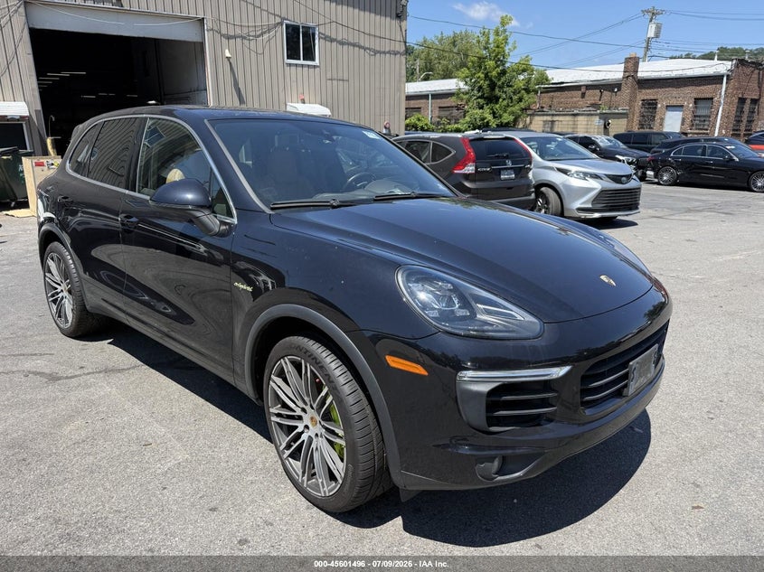 2015 Porsche VIN WP1AE2A24FLA52030 IAAI salvage auction — NORMAL WEAR, Salvage Title, sold $9,825 on 2026-07-22 (photo 1)