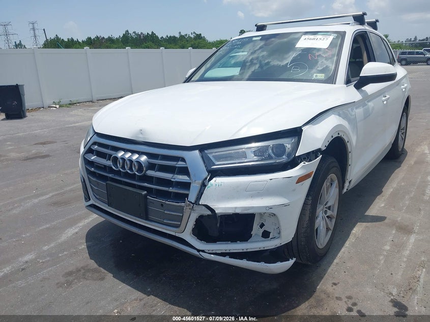 2020 Audi Q5 VIN WA1ANAFY8L2040693 IAAI salvage auction — LEFT FRONT, Salvage Title, sold $900 on 2026-07-29 (photo 6)