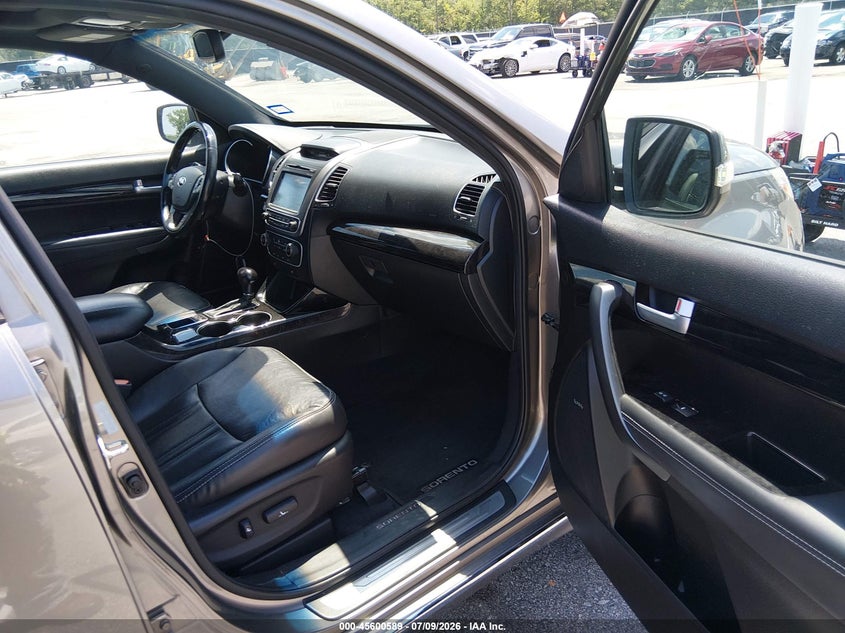 2014 Kia Sorento VIN 5XYKW4A72EG537416 IAAI salvage auction — RIGHT SIDE, Salvage Title, sold $2,500 on 2026-07-29 (photo 5)