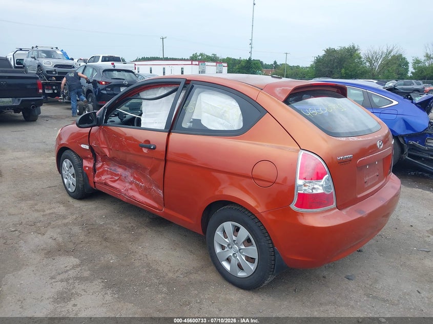 2009 Hyundai Accent VIN KMHCM36C19U139186 IAAI salvage auction — SIDE, Clear (Virginia), sold $450 on 2026-07-24 (photo 3)