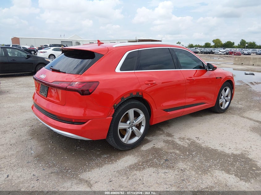 2019 Audi E-tron VIN WA1VABGE7KB014205 IAAI salvage auction — REAR END, Original (Texas), sold $10,800 on 2026-08-20 (photo 4)