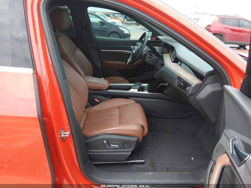 2019 Audi E-tron VIN WA1VABGE7KB014205 IAAI salvage auction — REAR END, Original (Texas), sold $10,800 on 2026-08-20 (photo 5)