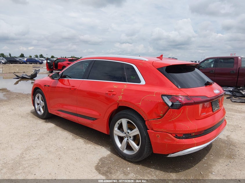 2019 Audi E-tron VIN WA1VABGE7KB014205 IAAI salvage auction — REAR END, Original (Texas), sold $10,800 on 2026-08-20 (photo 6)