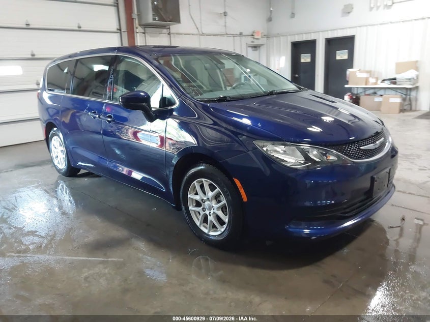 2020 Chrysler Voyager VIN 2C4RC1CG7LR245417 — IAAI salvage auction photo