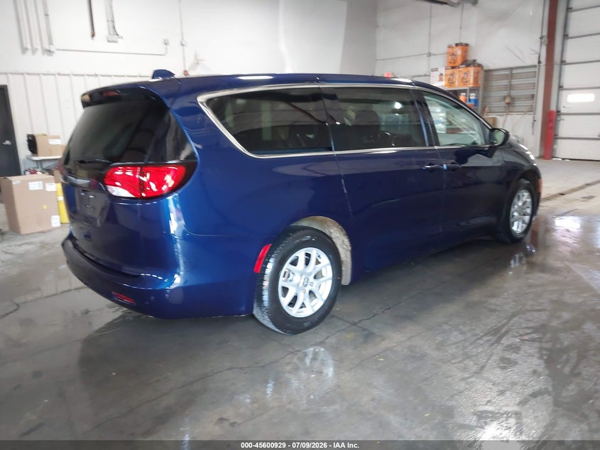 2020 Chrysler Voyager VIN 2C4RC1CG7LR245417 IAAI salvage auction — HAIL, Sf97 (Kansas), sold $13,350 on 2026-09-03 (photo 4)
