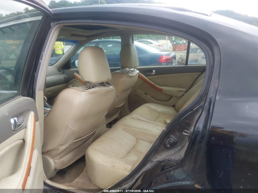 2005 Infiniti G VIN JNKCV51F95M300293 IAAI salvage auction — REAR END, Salvage (Pennsylvania), sold $175 on 2026-07-28 (photo 8)