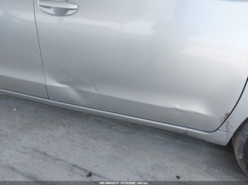 2010 Scion Xd VIN JTKKU4B40AJ052379 IAAI salvage auction — NORMAL WEAR, Clear (Florida), sold $950 on 2026-07-28 (photo 6)