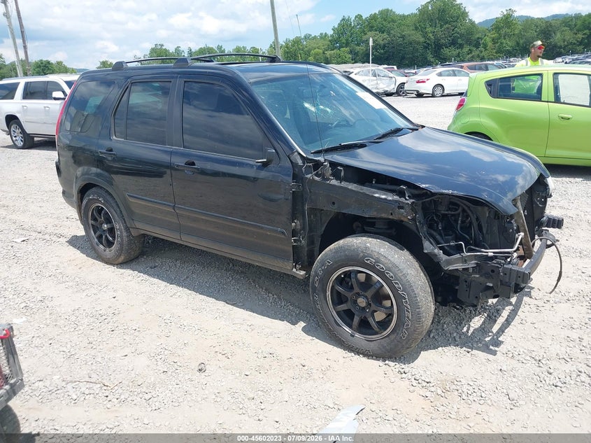 2005 Honda Cr-v VIN SHSRD78945U300214 IAAI salvage auction — NORMAL WEAR, Clear (North Carolina), sold $575 on 2026-07-31 (photo 1)