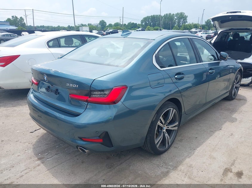 2021 BMW 3er VIN WBA5R7C04MFK37476 IAAI salvage auction — HAIL, Salvage Title, sold $13,750 on 2026-08-18 (photo 4)