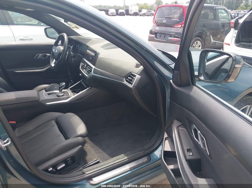 2021 BMW 3er VIN WBA5R7C04MFK37476 IAAI salvage auction — HAIL, Salvage Title, sold $13,750 on 2026-08-18 (photo 5)