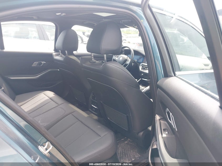 2021 BMW 3er VIN WBA5R7C04MFK37476 IAAI salvage auction — HAIL, Salvage Title, sold $13,750 on 2026-08-18 (photo 8)