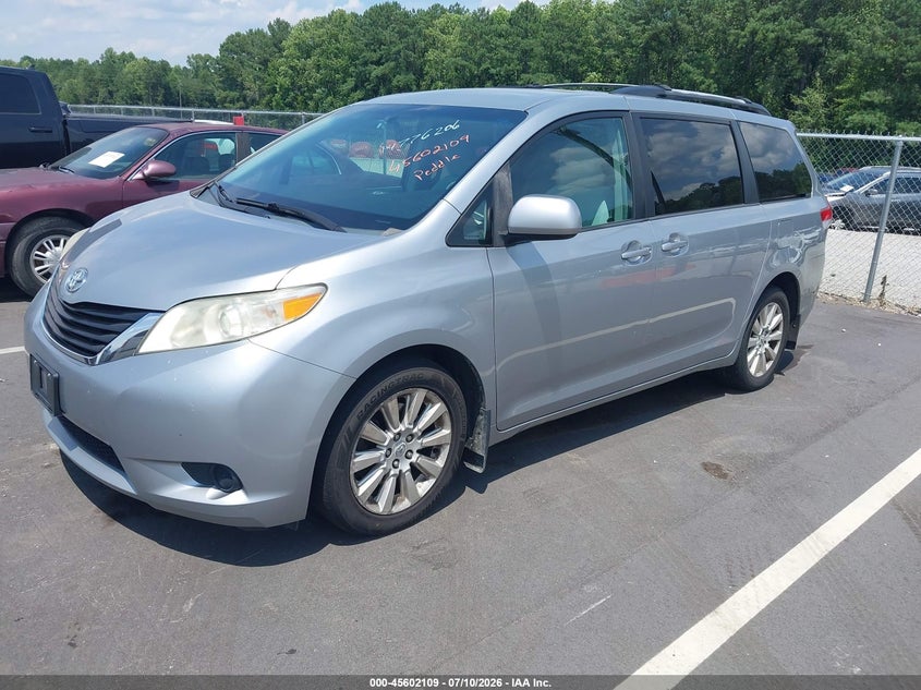 2011 Toyota Sienna VIN 5TDJK3DC8BS020842 IAAI salvage auction — NORMAL WEAR, Clear (North Carolina), sold $25 on 2026-07-22 (photo 2)