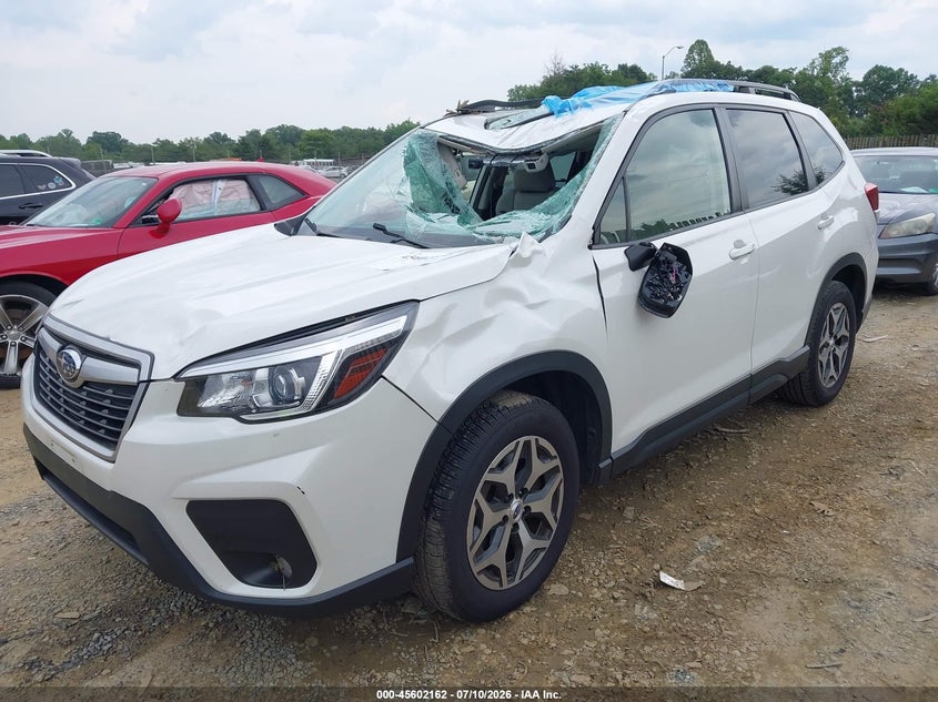 2020 Subaru Forester VIN JF2SKAJC4LH521800 IAAI salvage auction — STORM DAMAGE, Salvage Title, sold $2,600 on 2026-07-30 (photo 2)