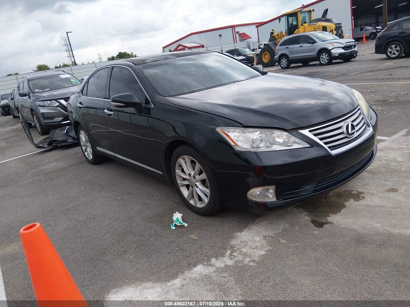 2011 Lexus ES VIN JTHBK1EG8B2428418 IAAI salvage auction — REAR END, Clear (Tennessee), sold $2,300 on 2026-07-29 (photo 1)