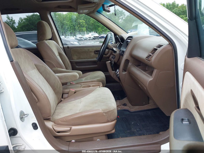 2002 Honda Cr-v VIN JHLRD78852C068667 IAAI salvage auction — NORMAL WEAR, Clear (New Jersey), sold $450 on 2026-07-29 (photo 5)