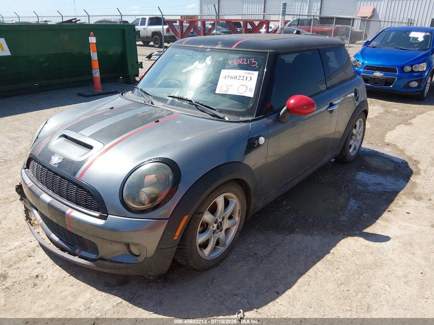 2007 Mini Cooper VIN WMWMF73527TT85907 IAAI salvage auction — FRESH WATER, Salvage (Kansas), sold $350 on 2026-08-14 (photo 2)