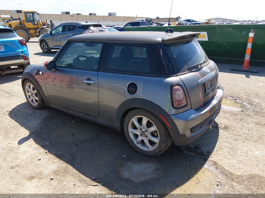 2007 Mini Cooper VIN WMWMF73527TT85907 IAAI salvage auction — FRESH WATER, Salvage (Kansas), sold $350 on 2026-08-14 (photo 3)