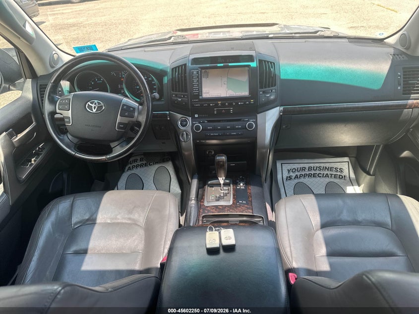2011 Toyota Land cruiser VIN JTMHY7AJ7B5012065 IAAI salvage auction — NORMAL WEAR, Original (New Hampshire), sold $16,375 on 2026-07-22 (photo 6)