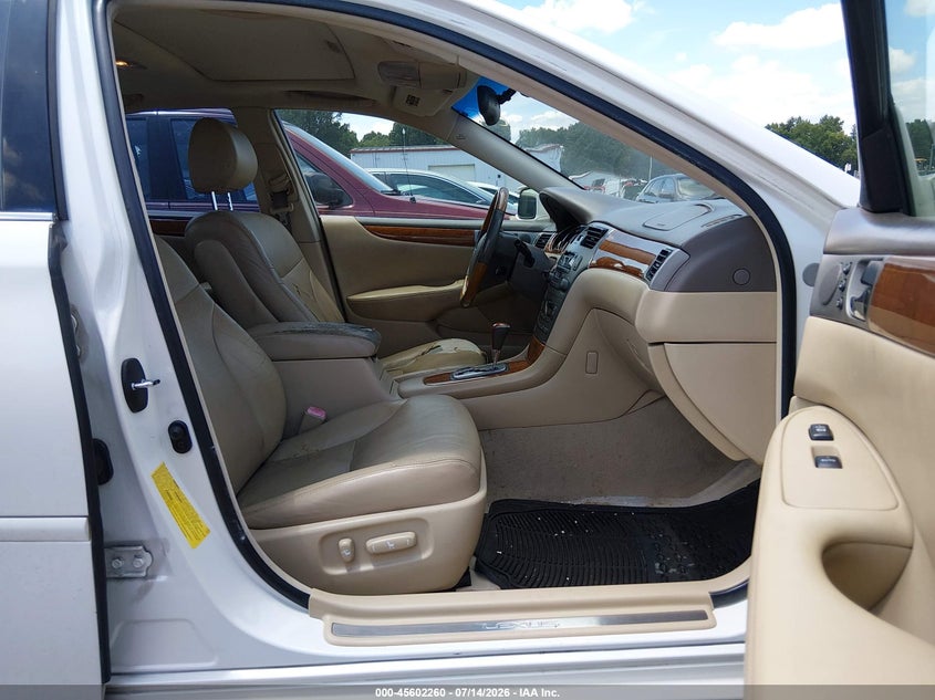 2005 Lexus ES VIN JTHBA30G155119298 IAAI salvage auction — NORMAL WEAR, Clear (Florida), sold $750 on 2026-07-20 (photo 5)
