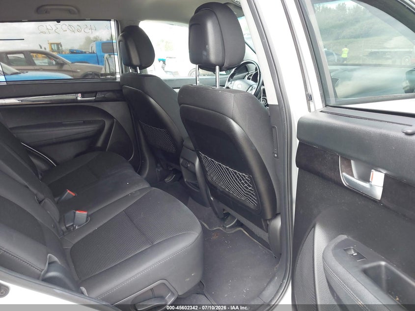 2014 Kia Sorento VIN 5XYKTCA6XEG516758 IAAI salvage auction — NORMAL WEAR, Salvage Title, sold $800 on 2026-07-23 (photo 8)
