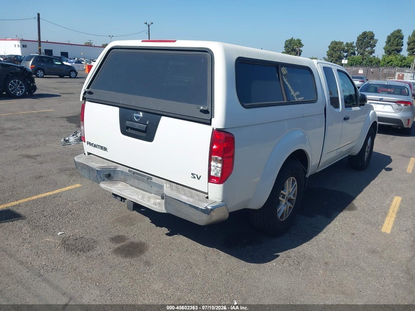 2016 Nissan Navara (frontier) VIN 1N6AD0CU0GN721937 IAAI salvage auction — LEFT SIDE, Salvage (California), sold $2,500 on 2026-07-29 (photo 4)