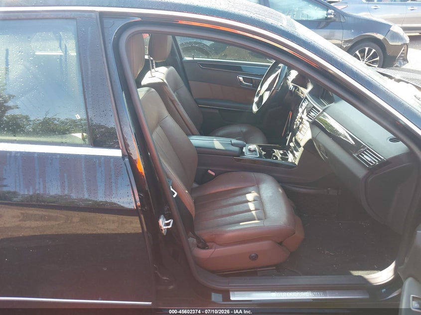 2011 Mercedes-benz E-class VIN WDDHF9AB5BA297209 IAAI salvage auction — NORMAL WEAR, Clear (Virginia), sold $1,050 on 2026-07-29 (photo 5)