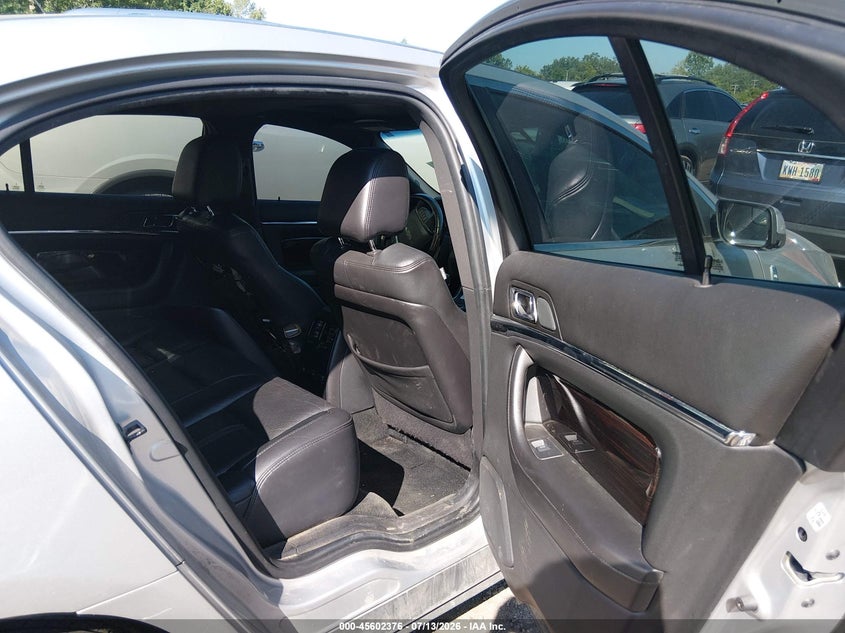 2011 Lincoln Mks VIN 1LNHL9DR8BG614730 IAAI salvage auction — LEFT SIDE, Salvage (Ohio), sold $500 on 2026-09-02 (photo 8)