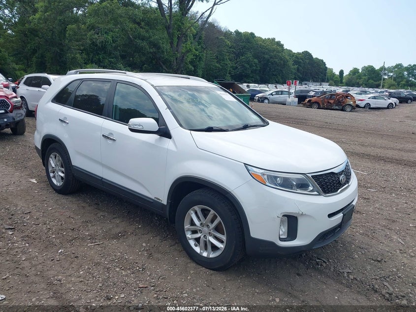 2014 Kia Sorento VIN 5XYKTCA61EG544481 IAAI salvage auction — NORMAL WEAR, Clear (New York), sold $675 on 2026-07-28 (photo 1)