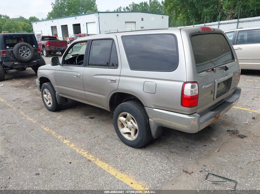2002 Toyota 4runner VIN JT3GN86R320252112 IAAI salvage auction — NORMAL WEAR, Clear (California), sold $775 on 2026-07-27 (photo 3)