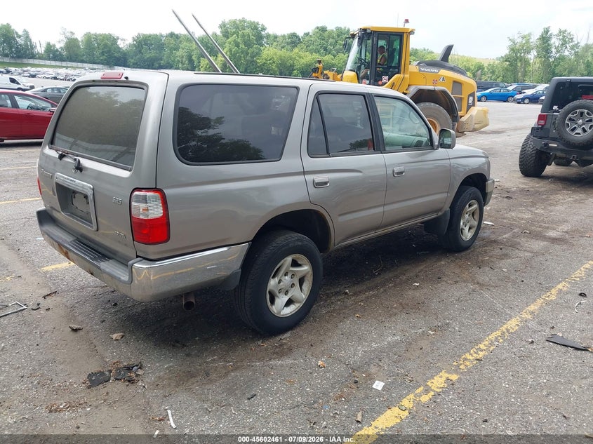 2002 Toyota 4runner VIN JT3GN86R320252112 IAAI salvage auction — NORMAL WEAR, Clear (California), sold $775 on 2026-07-27 (photo 4)
