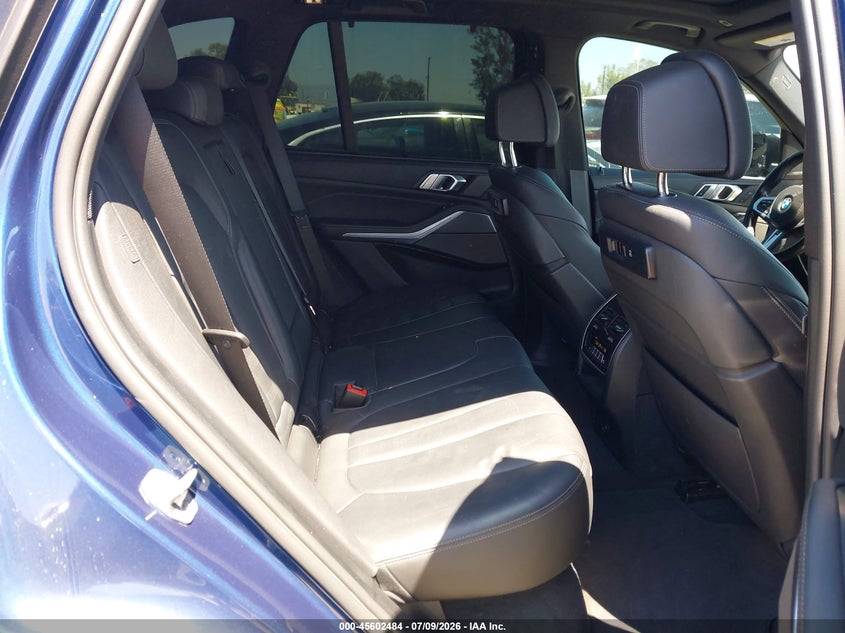2021 BMW X5 VIN 5UXCR4C04M9G33559 IAAI salvage auction — LEFT SIDE, Salvage Title, sold $28,750 on 2026-07-29 (photo 8)