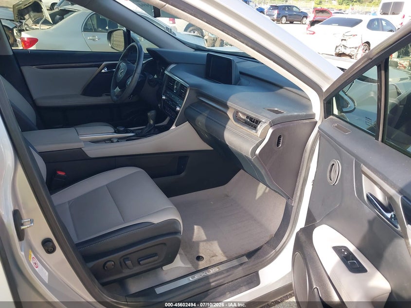 2019 Lexus Rx VIN 2T2ZZMCA0KC125707 IAAI salvage auction — FRONT END, Rebuildable (Florida), sold $11,375 on 2026-08-01 (photo 5)
