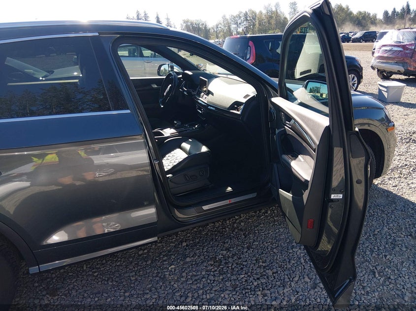 2018 Audi Sq5 VIN WA1A4AFY4J2009408 IAAI salvage auction — FRONT END, Salvage Title, sold $9,350 on 2026-08-12 (photo 5)
