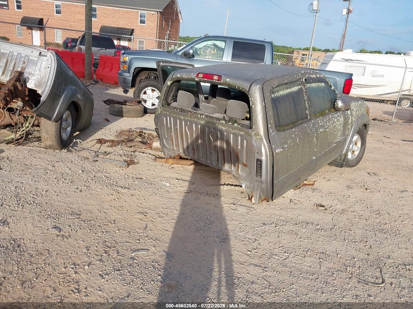2006 Toyota Tundra VIN 5TBDT441X6S521759 IAAI salvage auction — NORMAL WEAR, Clear-Dealer Only (North Carolina), sold $350 on 2026-07-27 (photo 4)