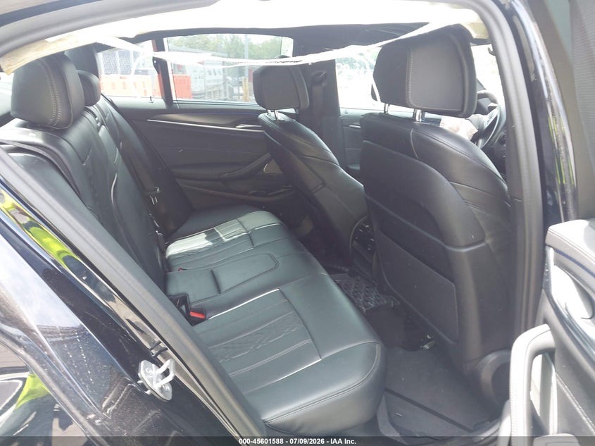 2022 BMW M550i xdrive VIN WBA13BK0XNCH90465 IAAI salvage auction — RIGHT FRONT, Original (West Virginia), sold $5,100 on 2026-07-15 (photo 8)