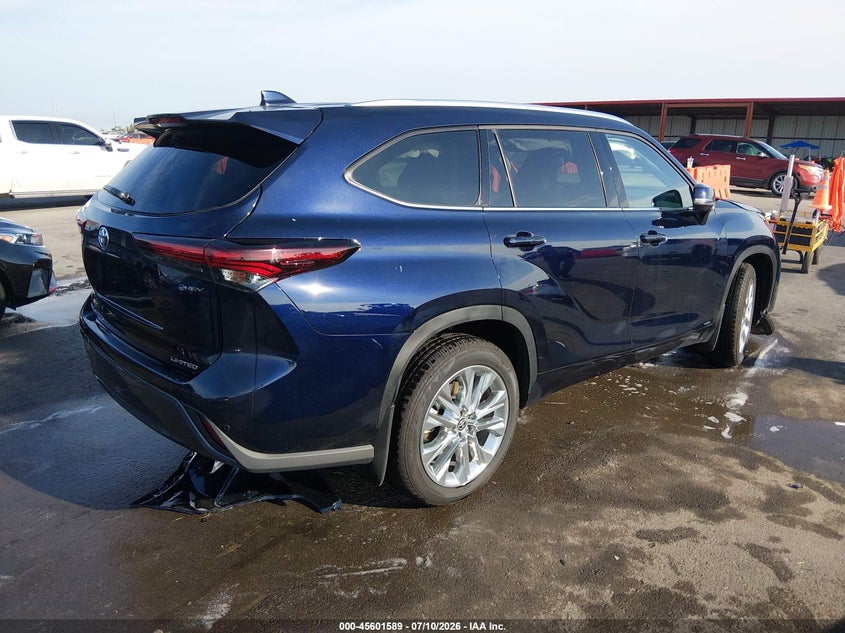 2026 Toyota Highlander VIN 5TDXBRCH4TS706520 IAAI salvage auction — LEFT FRONT, Salvage (Missouri), sold $20,850 on 2026-08-18 (photo 4)