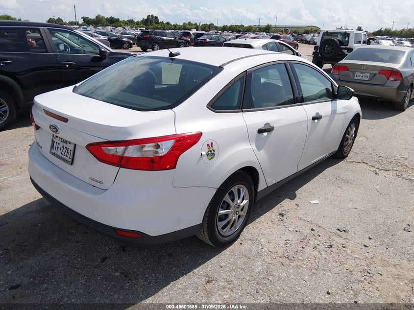 2013 Ford Focus VIN 1FADP3E27DL297495 IAAI salvage auction — NORMAL WEAR, Salvage Title, sold $250 on 2026-07-19 (photo 4)
