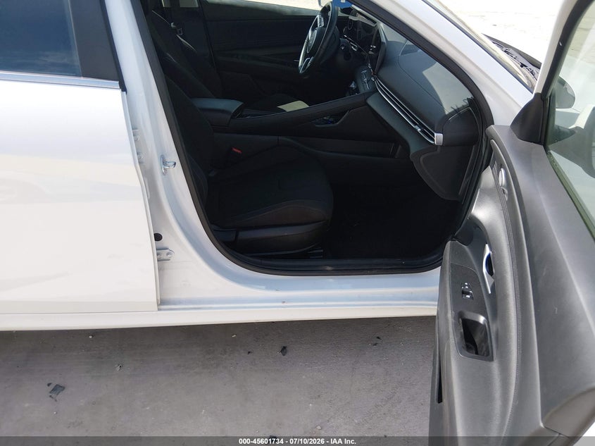 2025 Hyundai Elantra VIN KMHLS4DGXSU911627 IAAI salvage auction — FRONT END, Salvage Title, sold $9,100 on 2026-07-18 (photo 5)