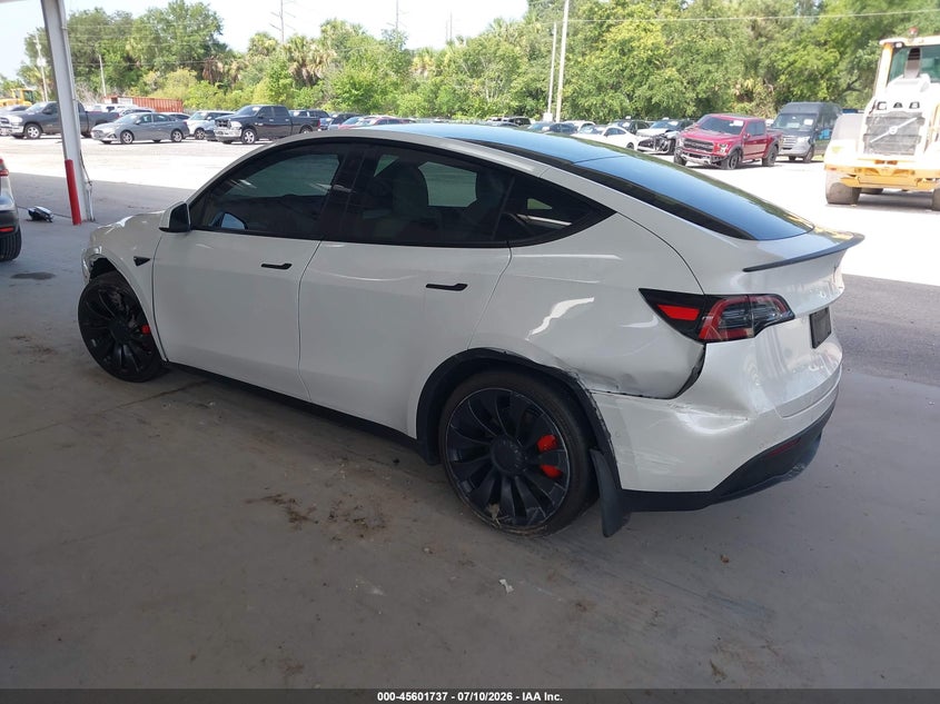 2022 Tesla Model y VIN 7SAYGDEF9NF380762 IAAI salvage auction — FRONT END, Salvage Title, sold $11,800 on 2026-09-11 (photo 3)