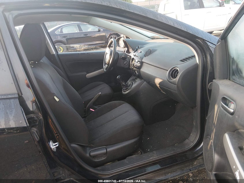 2012 Mazda 2 VIN JM1DE1KZ1C0150188 IAAI salvage auction — ROOF, Salvage (Pennsylvania), sold $475 on 2026-07-24 (photo 5)