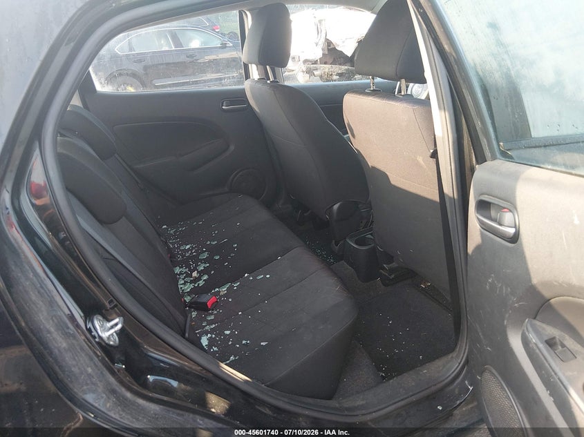 2012 Mazda 2 VIN JM1DE1KZ1C0150188 IAAI salvage auction — ROOF, Salvage (Pennsylvania), sold $475 on 2026-07-24 (photo 8)