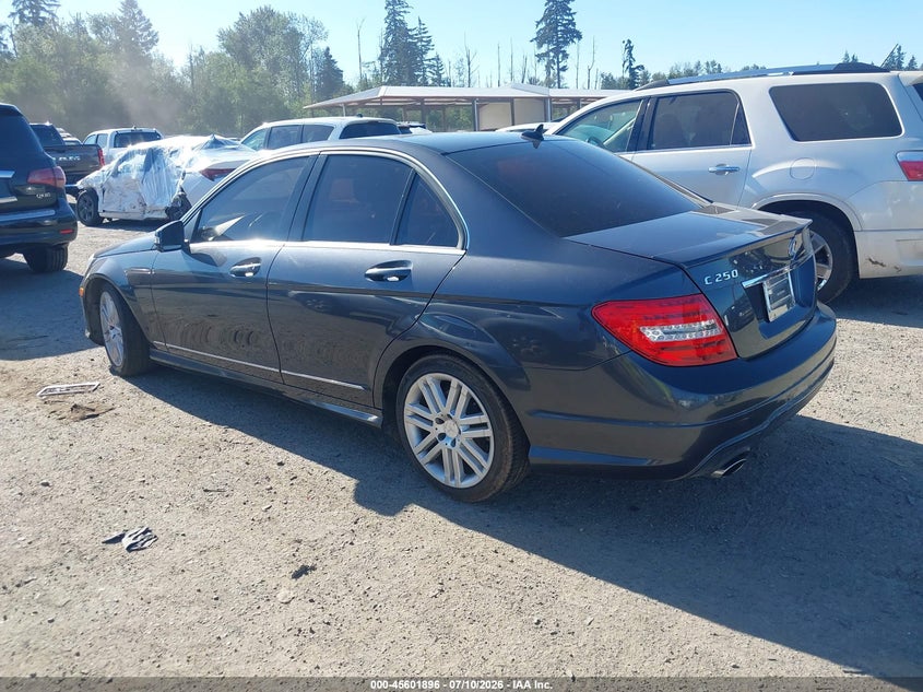 2013 Mercedes-benz C-klasse VIN WDDGF4HB0DR273781 IAAI salvage auction — NORMAL WEAR, Wait Title, sold $350 on 2026-08-12 (photo 3)
