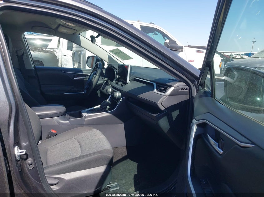2025 Toyota Rav 4 VIN 2T3P1RFV2SW553783 IAAI salvage auction — HAIL, Salvage Title, sold $22,100 on 2026-07-31 (photo 5)