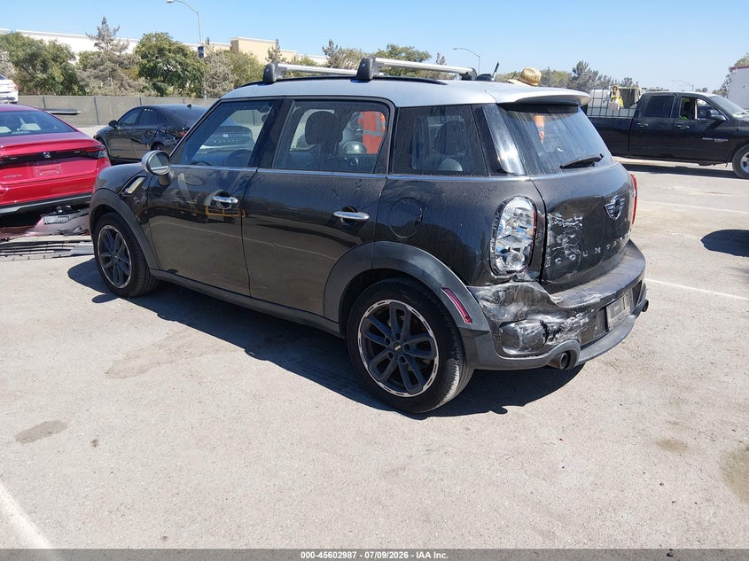 2016 Mini Countryman VIN WMWZC3C55GWT10978 IAAI salvage auction — REAR END, Salvage Title, sold $1,950 on 2026-08-06 (photo 3)