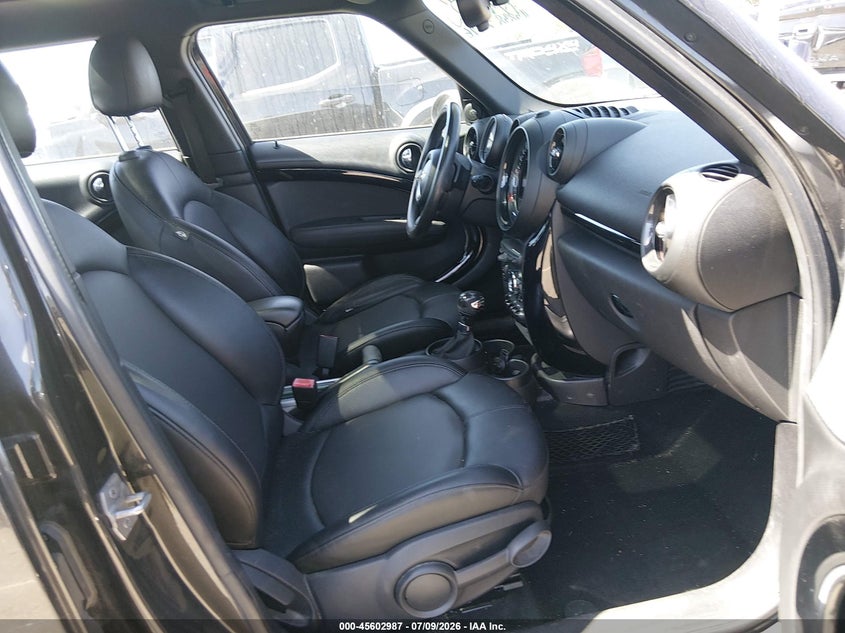 2016 Mini Countryman VIN WMWZC3C55GWT10978 IAAI salvage auction — REAR END, Salvage Title, sold $1,950 on 2026-08-06 (photo 5)