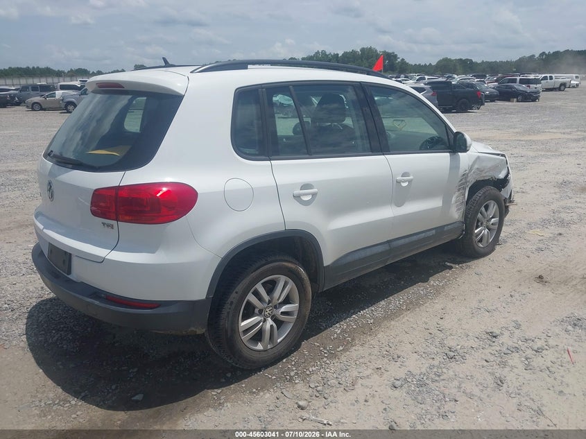 2016 Volkswagen Tiguan VIN WVGAV7AX6GW559369 IAAI salvage auction — RIGHT FRONT, Wait Title, sold $1,150 on 2026-08-23 (photo 4)