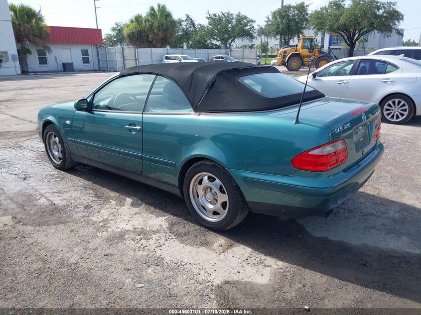 1999 Mercedes-benz Clk-klasse VIN WDBLK65G5XT007405 IAAI salvage auction — NORMAL WEAR, Clear (Florida), sold $225 on 2026-07-22 (photo 3)