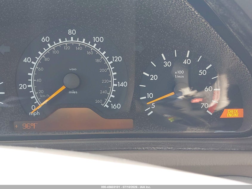 1999 Mercedes-benz Clk-klasse VIN WDBLK65G5XT007405 IAAI salvage auction — NORMAL WEAR, Clear (Florida), sold $225 on 2026-07-22 (photo 7)